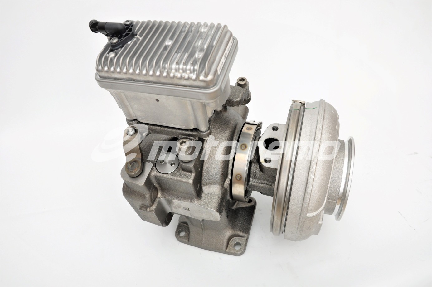 Turbosprężarka 12739700015 A9360901680, A9360904780, A9360905680, A9360901880, A9360904880, A9360905780, A9360901980, A9360904980, A9360905880, A 936 090 16 80, A 936 090 47 80, A 936 090 56 80, A 936